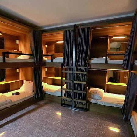 Bui Vien Street Hostel Ho Si Minh-város Kültér fotó