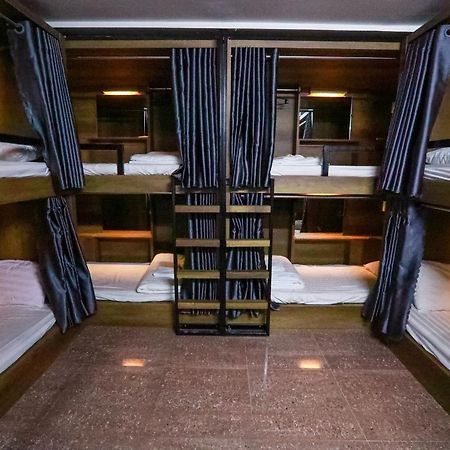 Bui Vien Street Hostel Ho Si Minh-város Kültér fotó