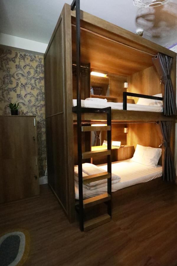 Bui Vien Street Hostel Ho Si Minh-város Kültér fotó