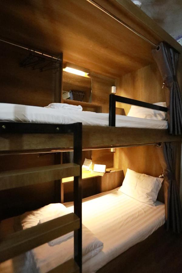 Bui Vien Street Hostel Ho Si Minh-város Kültér fotó