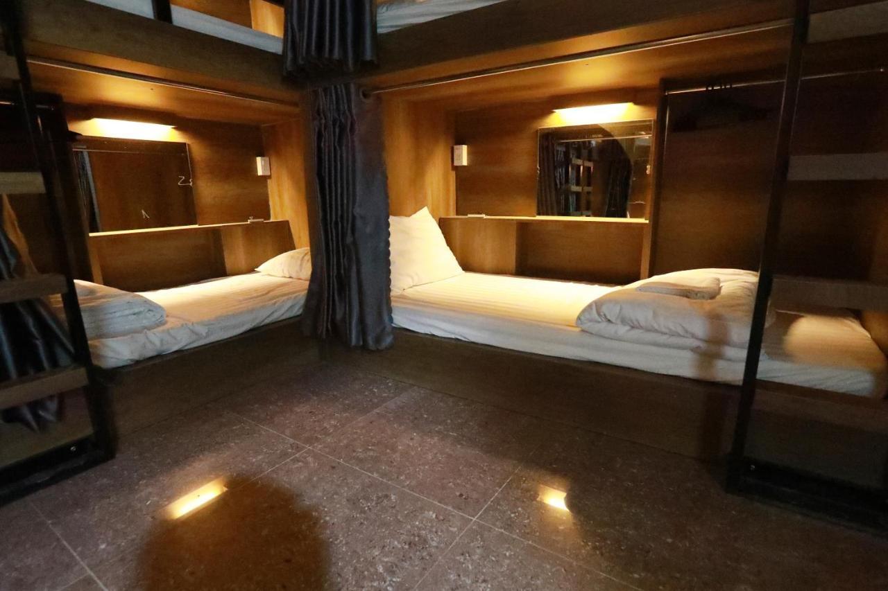 Bui Vien Street Hostel Ho Si Minh-város Kültér fotó